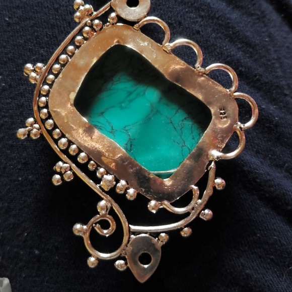 HANDCRAFTED HUGE TURQUOISE+GREEN QUARTZ PENDANT - Picture 5 of 5
